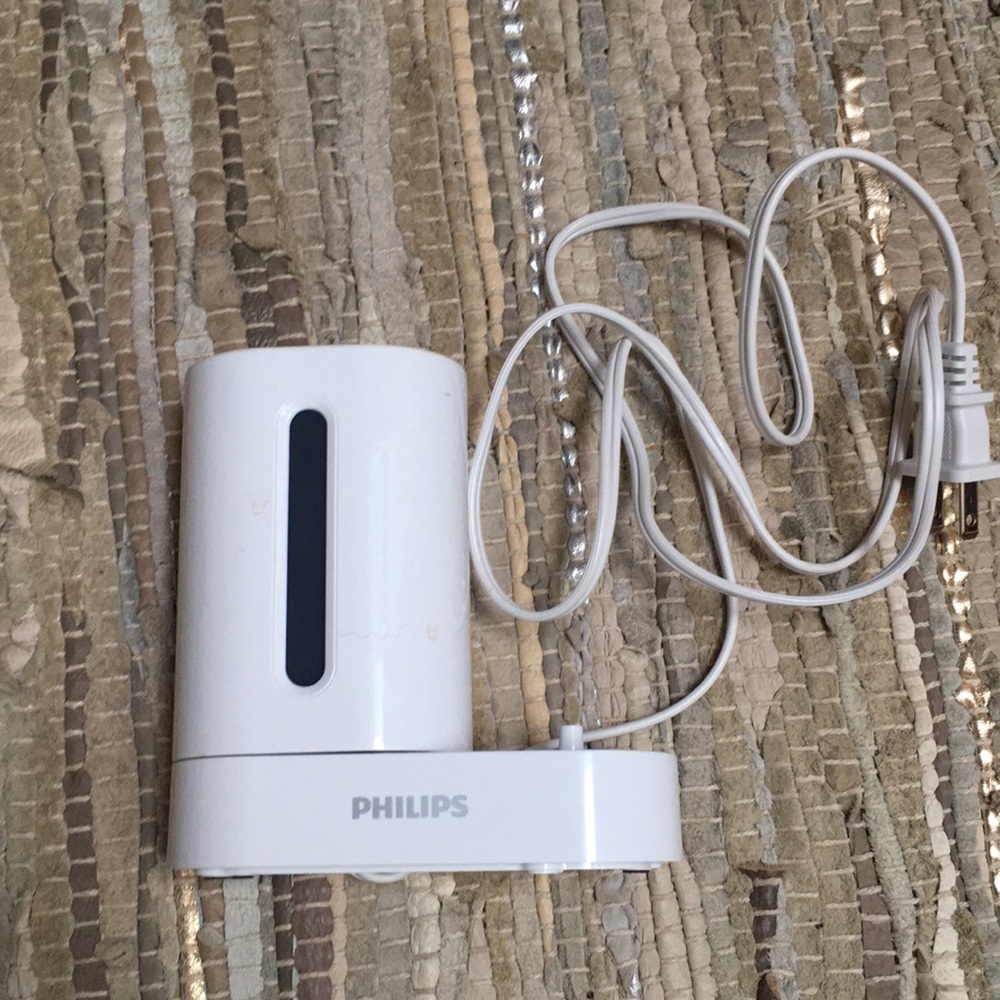 Sonicare sanitizing charger